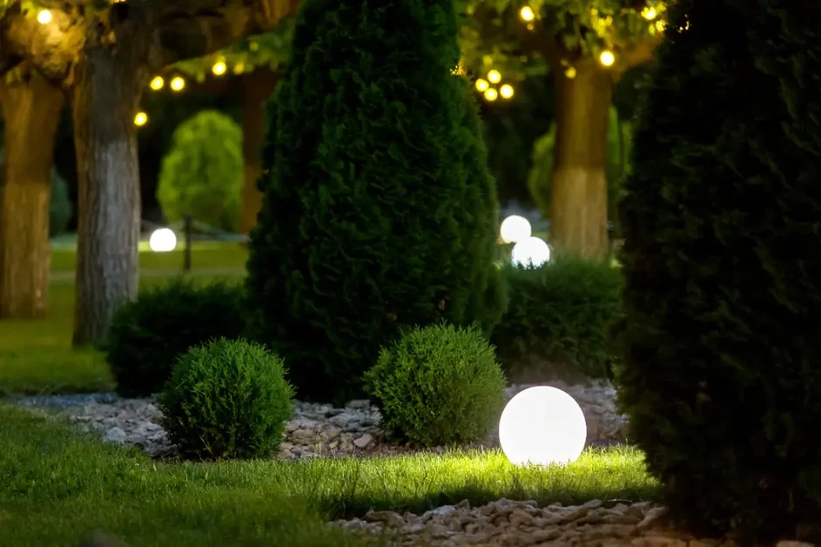 How To Highlight Architectural Features With Landscape Lighting Carlton, OR How To Highlight Architectural Features With Landscape Lighting Carlton, OR